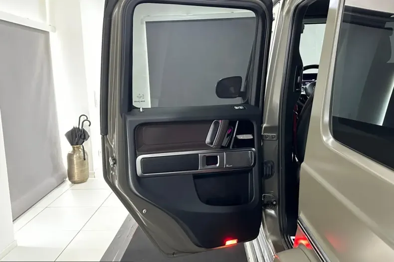 Mercedes-Benz G 400 (Clasa G) din 2023 cu 115.629 km - oferta MER238653 - foto 19