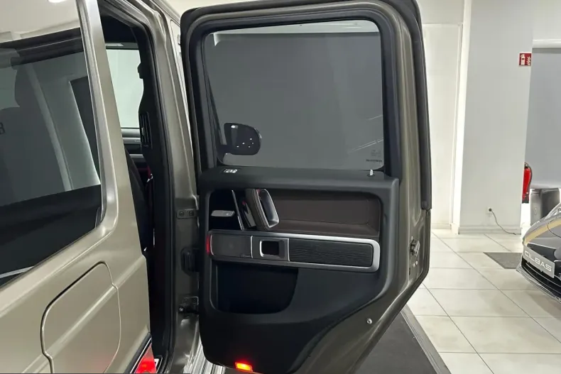 Mercedes-Benz G 400 (Clasa G) din 2023 cu 115.629 km - oferta MER238653 - foto 25
