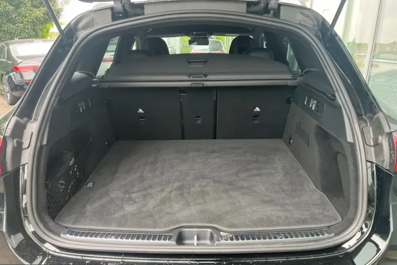 Mercedes-Benz GLC 300 (Clasa GLC) din 2025 cu 5.797 km - oferta MER238658 - foto 10