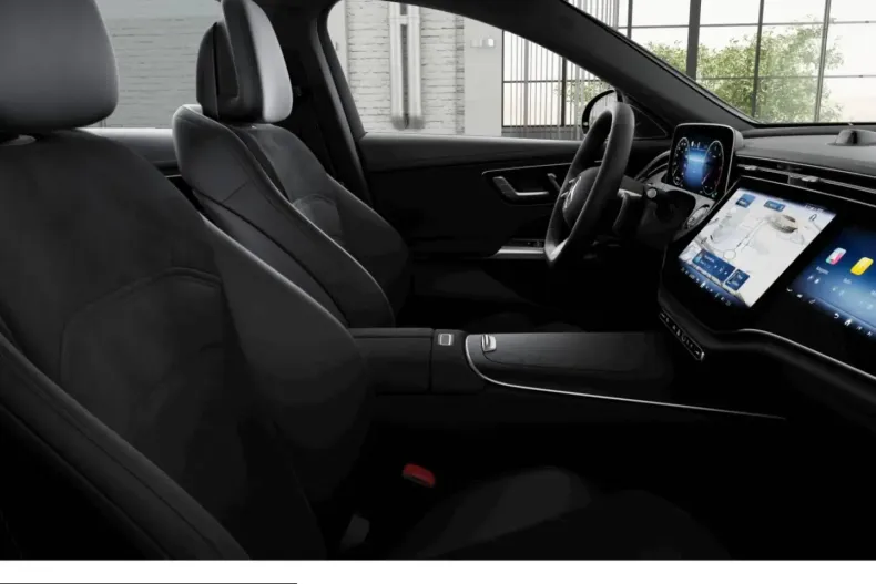 Mercedes-Benz E 220 (Clasa E) din 2025 cu 19.746 km - oferta MER238666 - foto 9