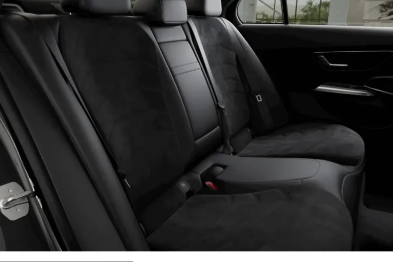 Mercedes-Benz E 220 (Clasa E) din 2025 cu 19.746 km - oferta MER238666 - foto 11