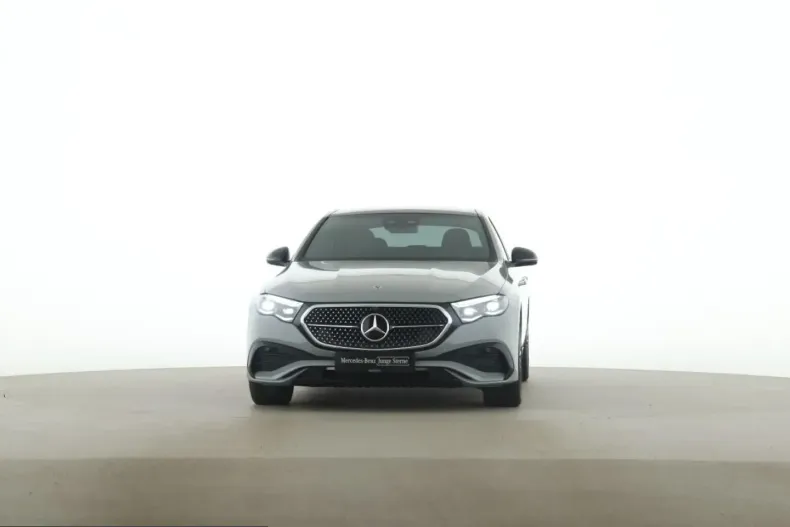 Mercedes-Benz E 400 (Clasa E) din 2023 cu 31.000 km - oferta MER238682 - foto 1