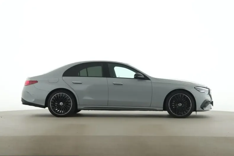 Mercedes-Benz E 400 (Clasa E) din 2023 cu 31.000 km - oferta MER238682 - foto 6