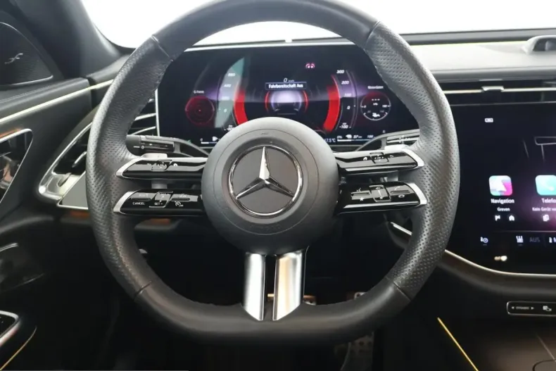 Mercedes-Benz E 400 (Clasa E) din 2023 cu 31.000 km - oferta MER238682 - foto 10