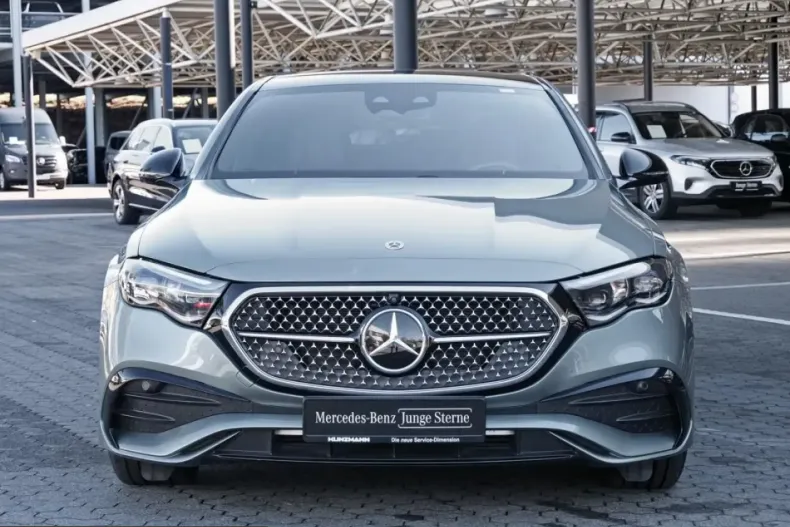 Mercedes-Benz E 400 (Clasa E) din 2024 cu 5.800 km - oferta MER238683 - foto 1