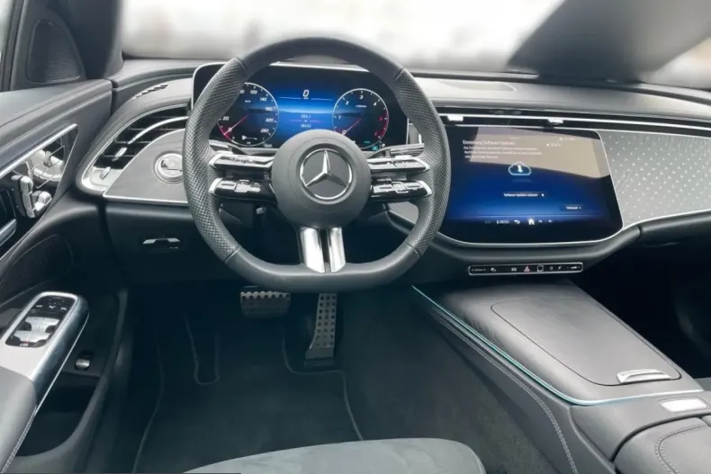 Mercedes-Benz E 450 (Clasa E) din 2024 cu 28.137 km - oferta MER238685 - foto 8