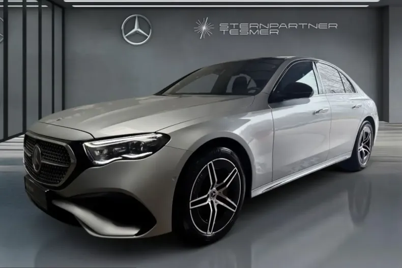 Mercedes-Benz E 300 (Clasa E) din 2023 cu 4.800 km - oferta MER238688 - foto 1