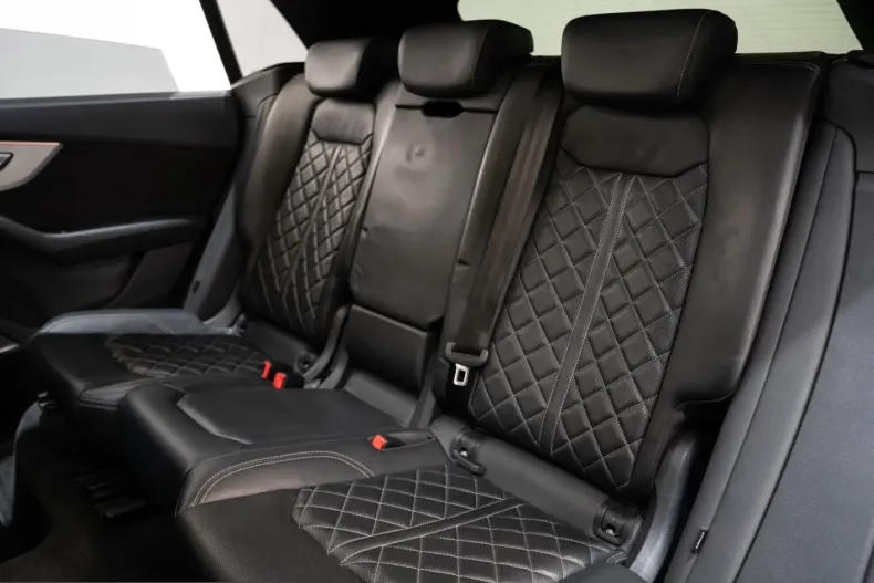 Audi SQ8 din 2022 cu 99.999 km - oferta AUD238700 - foto 11