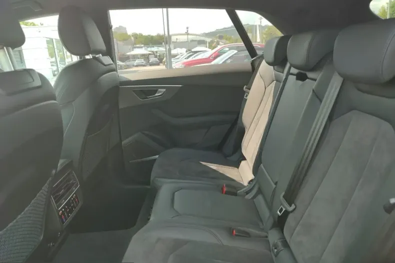 Audi RSQ8 din 2022 cu 97.651 km - oferta AUD238701 - foto 14