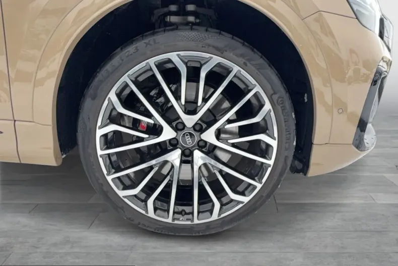 Audi SQ8 din 2025 cu 12.191 km - oferta AUD238703 - foto 8