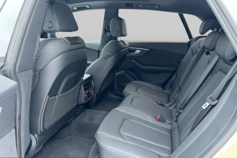 Audi SQ8 din 2025 cu 12.191 km - oferta AUD238703 - foto 12