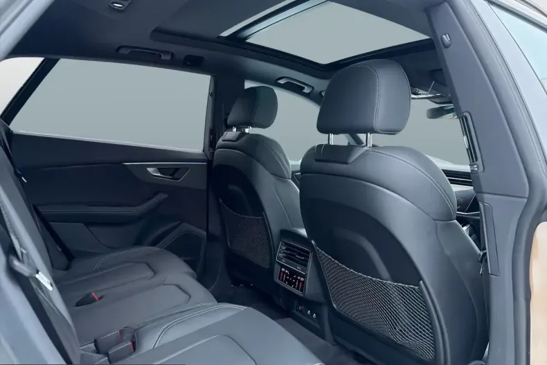 Audi SQ8 din 2025 cu 12.191 km - oferta AUD238703 - foto 14