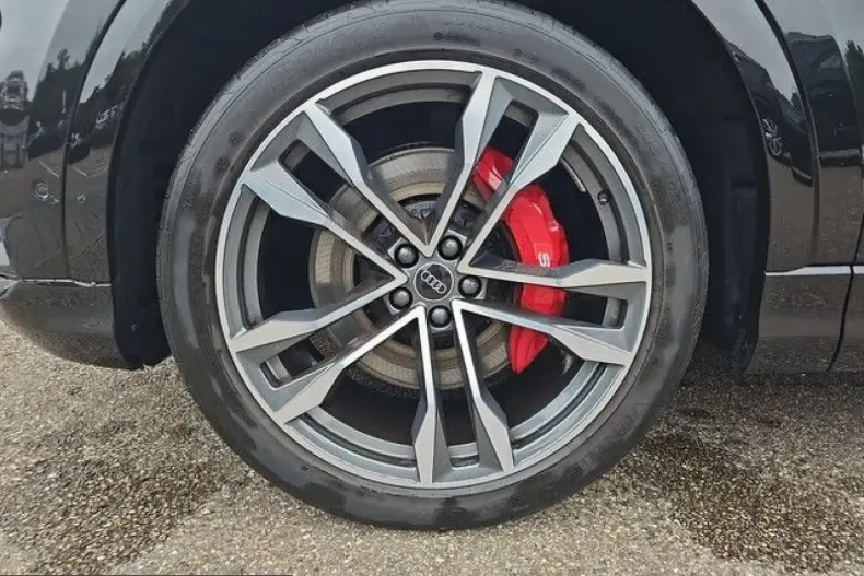 Audi SQ8 din 2022 cu 41.133 km - oferta AUD238704 - foto 13