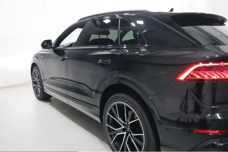 Audi Q8 din 2022 cu 99.044 km - oferta AUD238706 - foto 4
