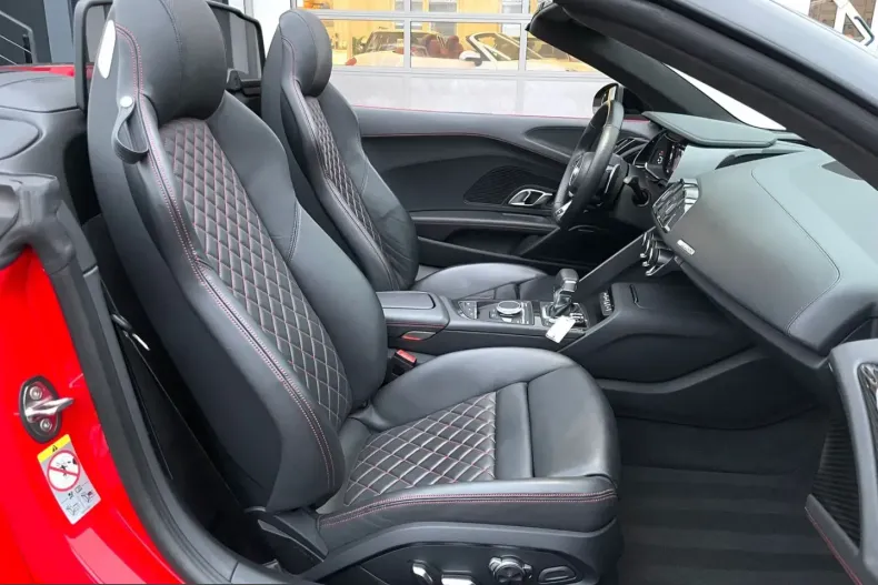 Audi R8 din 2023 cu 42.500 km - oferta AUD238714 - foto 34
