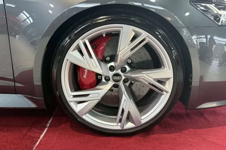 Audi RS6 din 2022 cu 76.150 km - oferta AUD238717 - foto 14