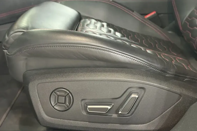 Audi RS6 din 2022 cu 76.150 km - oferta AUD238717 - foto 16