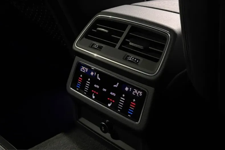 Audi RS6 din 2021 cu 94.000 km - oferta AUD238718 - foto 36