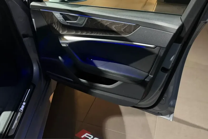 Audi RS6 din 2021 cu 94.000 km - oferta AUD238718 - foto 40