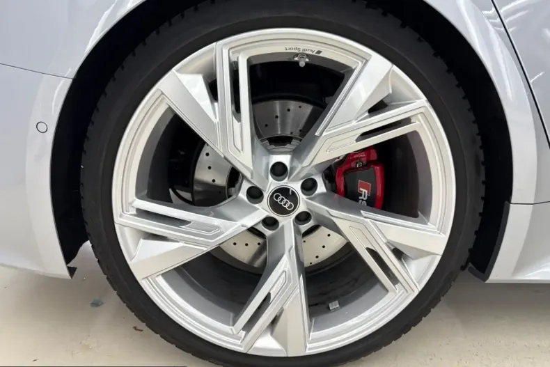 Audi RS6 din 2022 cu 90.000 km - oferta AUD238719 - foto 10