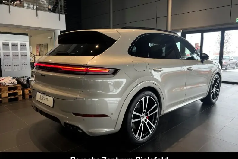 Porsche Cayenne din 2025 cu 6.901 km - oferta POR238724 - foto 6