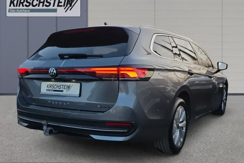 Volkswagen Passat din 2024 cu 32.057 km - oferta VOL238730 - foto 3