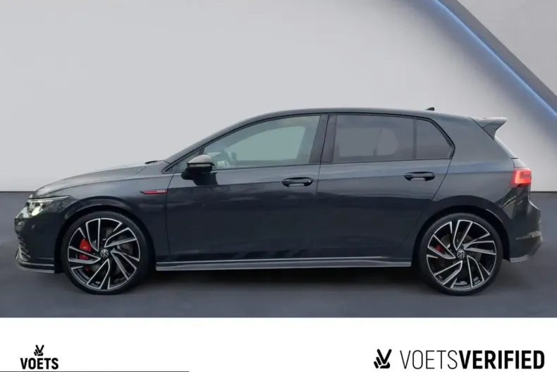 Volkswagen Golf din 2023 cu 43.500 km - oferta VOL238732 - foto 2