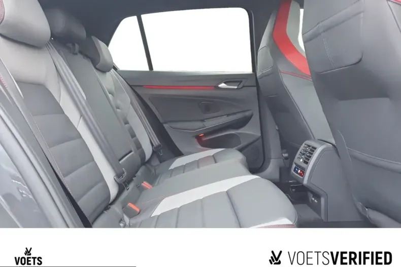 Volkswagen Golf din 2023 cu 43.500 km - oferta VOL238732 - foto 12
