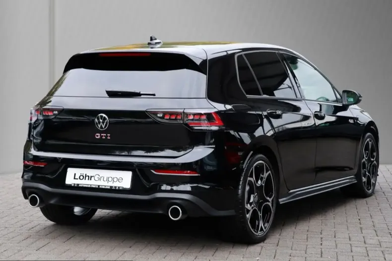 Volkswagen Golf din 2025 cu 17.220 km - oferta VOL238734 - foto 3