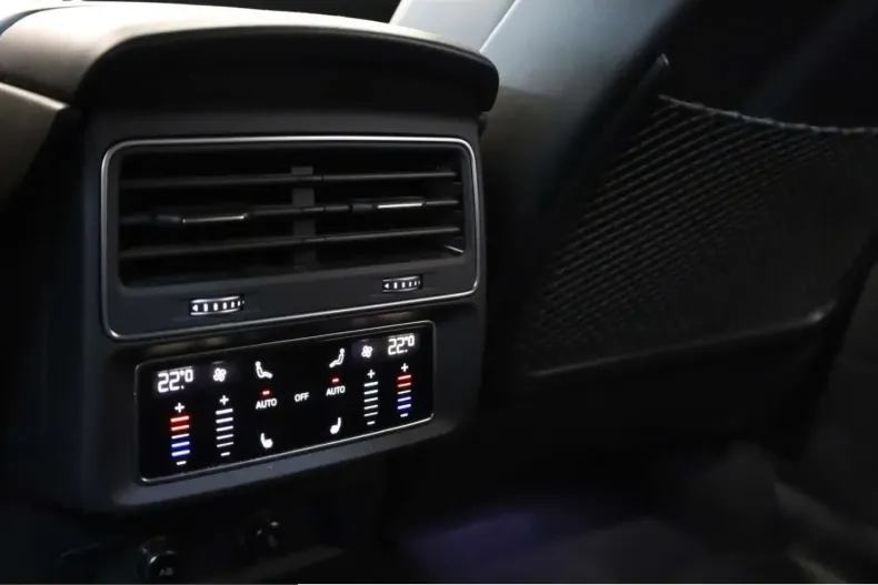 Audi RSQ8 din 2022 cu 61.615 km - oferta AUD238735 - foto 21