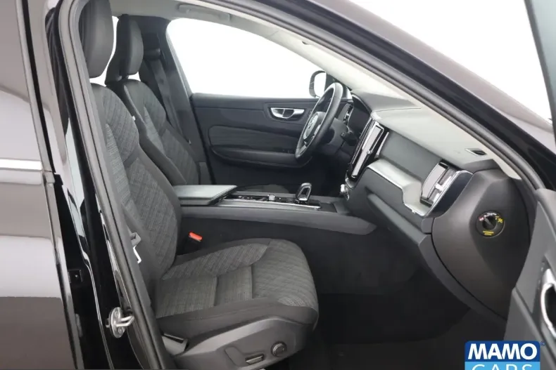 Volvo XC60 din 2022 cu 80.831 km - oferta VOL238746 - foto 19