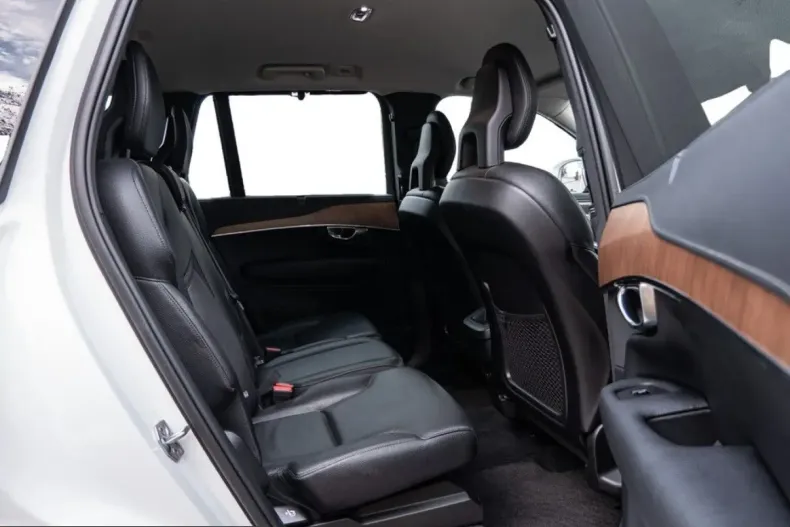 Volvo XC90 din 2021 cu 84.800 km - oferta VOL238752 - foto 6