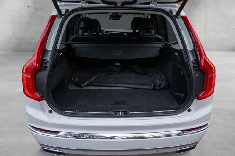 Volvo XC90 din 2021 cu 84.800 km - oferta VOL238752 - foto 8
