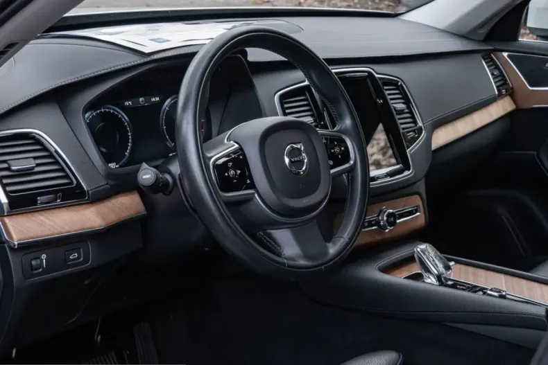 Volvo XC90 din 2021 cu 84.800 km - oferta VOL238752 - foto 15