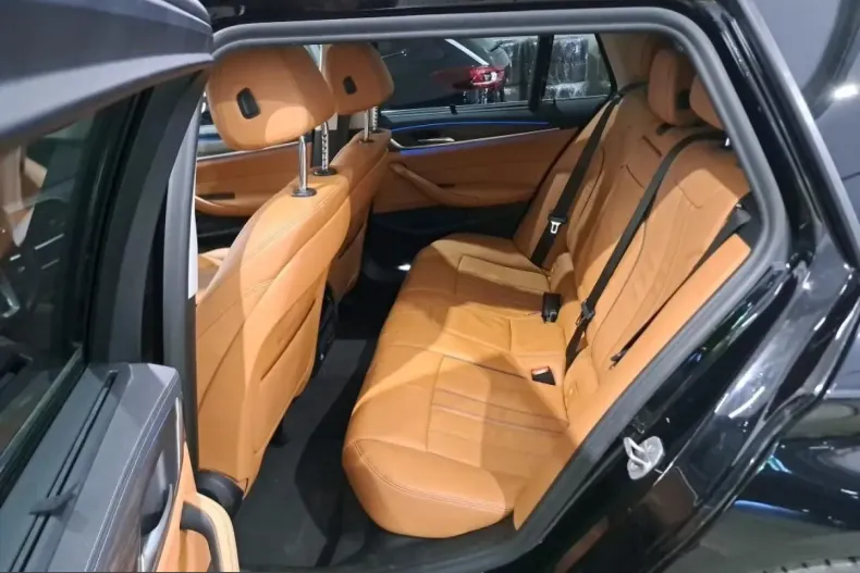 BMW 530 (Seria 5) din 2021 cu 74.065 km - oferta BMW238755 - foto 9