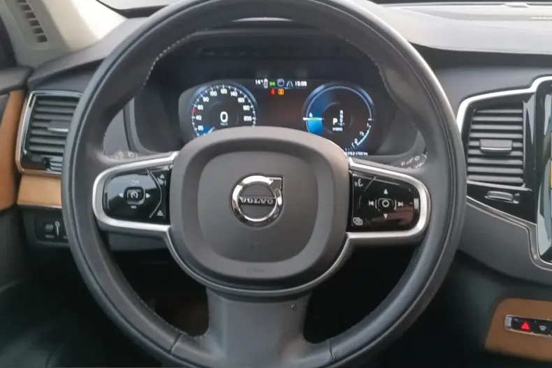 Volvo XC90 din 2022 cu 83.700 km - oferta VOL238756 - foto 9