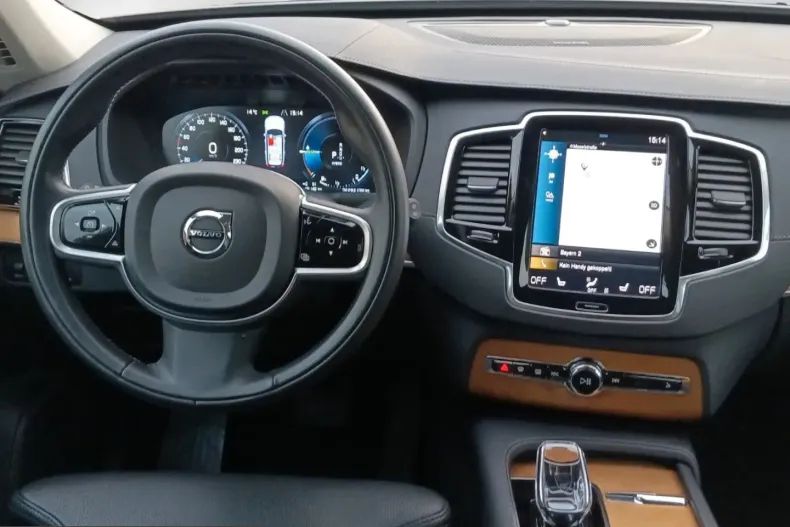 Volvo XC90 din 2022 cu 83.700 km - oferta VOL238756 - foto 10