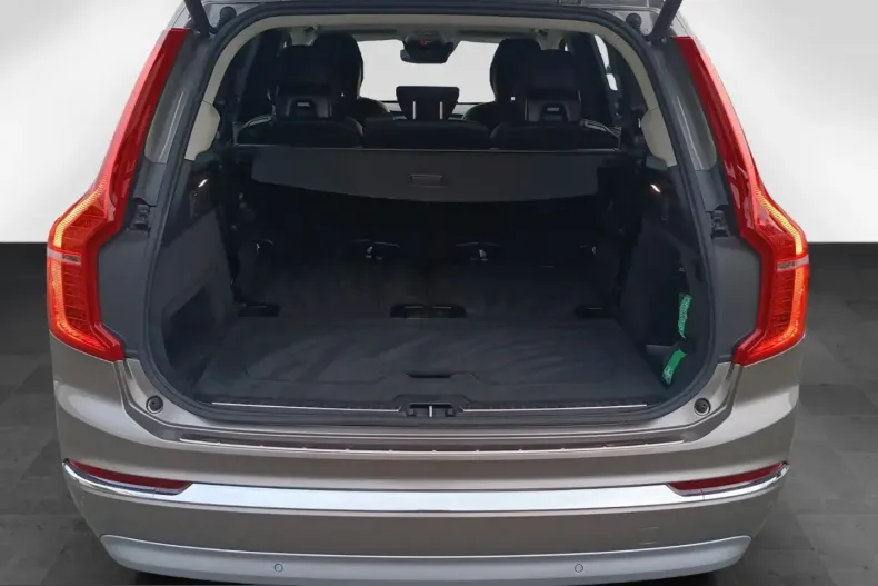 Volvo XC90 din 2022 cu 83.700 km - oferta VOL238756 - foto 16