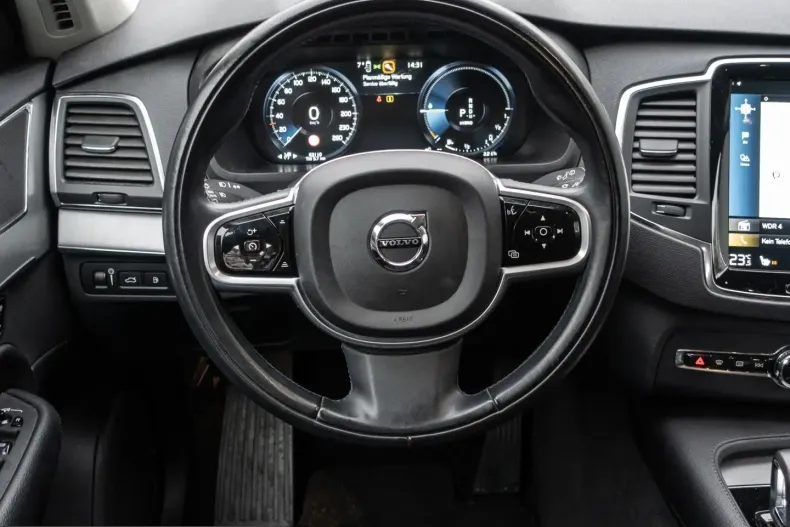 Volvo XC90 din 2021 cu 63.105 km - oferta VOL238758 - foto 7