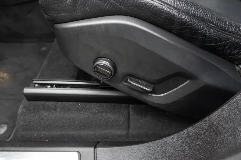 Volvo XC90 din 2021 cu 63.105 km - oferta VOL238758 - foto 12