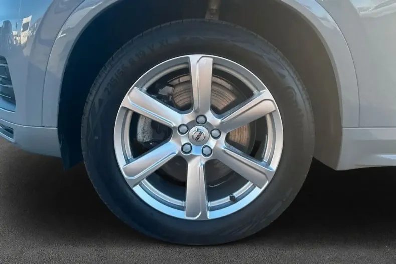 Volvo XC90 din 2023 cu 21.843 km - oferta VOL238760 - foto 7