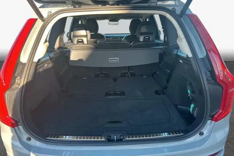 Volvo XC90 din 2023 cu 21.843 km - oferta VOL238760 - foto 8