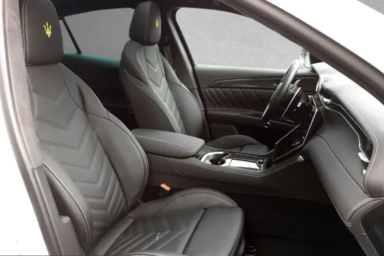 Maserati Grecale din 2024 cu 7.500 km - oferta MAS238763 - foto 8