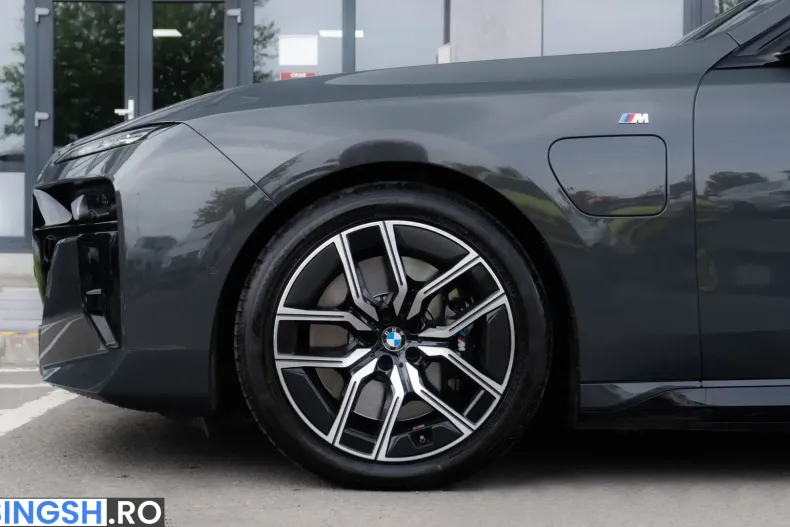 BMW 750 (Seria 7) din 2023 cu 106.000 km - oferta BMW238764 - foto 6