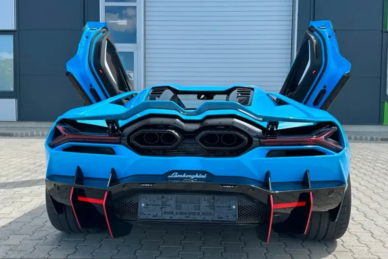 Lamborghini Revuelto din 2025 cu 4.500 km - oferta LAM238765 - foto 5