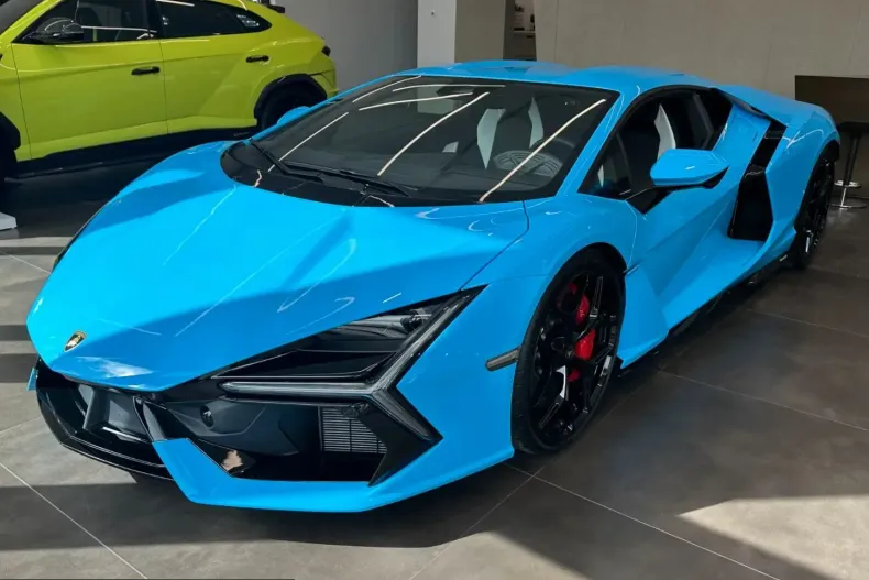 Lamborghini Revuelto din 2025 cu 4.500 km - oferta LAM238765 - foto 9