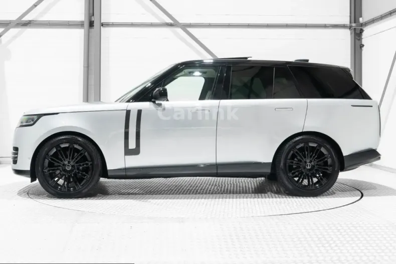 Land Rover Range Rover din 2024 cu 83.000 km - oferta LAN238767 - foto 2