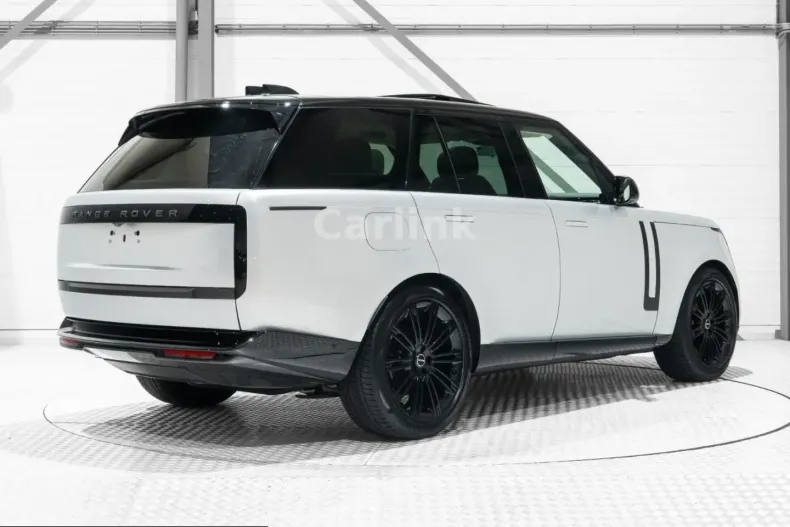 Land Rover Range Rover din 2024 cu 83.000 km - oferta LAN238767 - foto 3