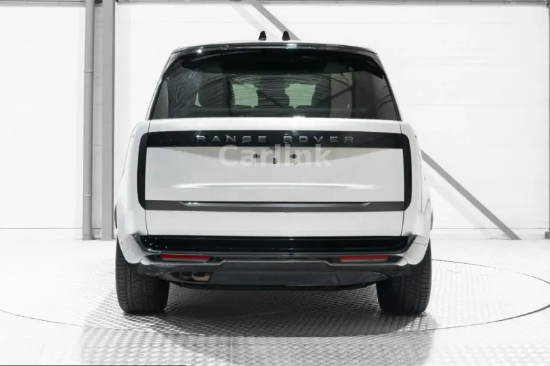 Land Rover Range Rover din 2024 cu 83.000 km - oferta LAN238767 - foto 5