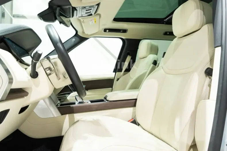 Land Rover Range Rover din 2024 cu 83.000 km - oferta LAN238767 - foto 15